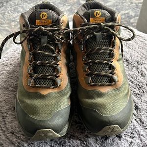 Men's Moab Speed Mid GORE-TEX - great used condition.
